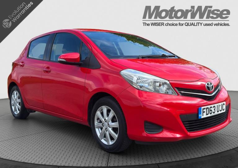 2014 Toyota Yaris 1.33 VVT-i TR 5dr - TOW BAR - RAVERSING CAMERA HATCHBACK Petrol Manual