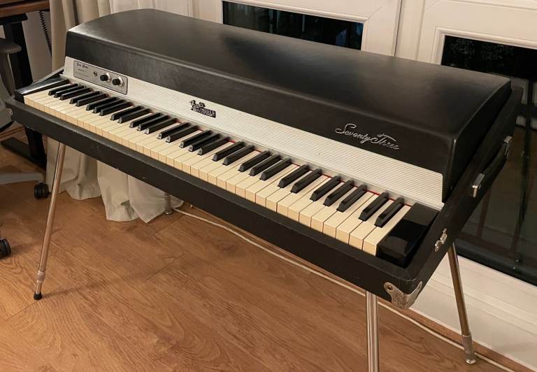 Fender Rhodes 73 Mark I - Fully serviced, complete with sustain pedal & original manual