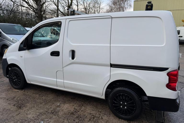 2014 Nissan NV200 1.5 dCi Acenta Van CAR DERIVED VAN DIESEL Manual