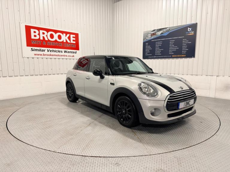 2015 MINI Hatch 1.5 Cooper 5dr HATCHBACK PETROL Manual