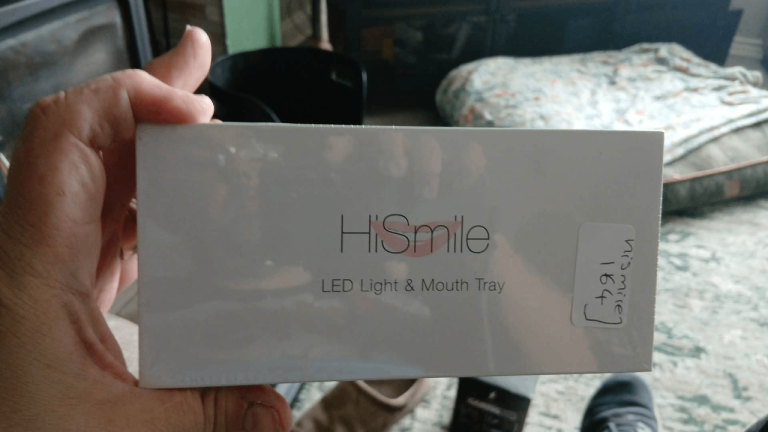 Hismile LED light and mouth tray 