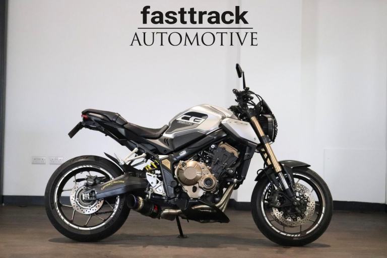 Honda CB650 R Sports Neo Cafe - 2019 - VERY CLEAN - LOTS OF EXTRAS