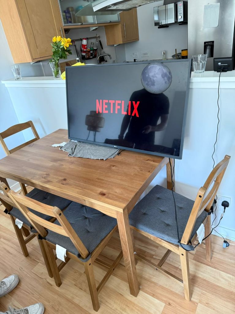 LG 43’ Smart TV 4k 