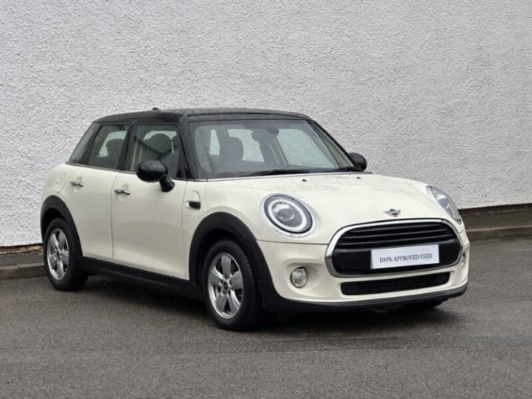 MINI HATCHBACK 1.5 Cooper II 5dr