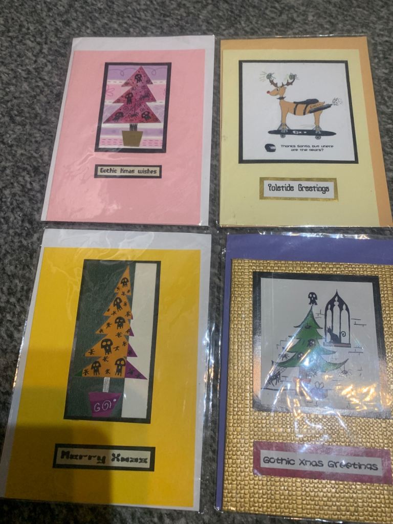 BRAND NEW 4 OPEN CHRISTMAS CARDS