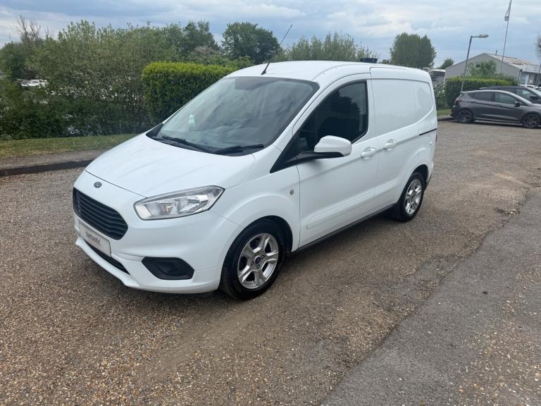 2021 FORD TRANSIT COURIER 1.0 ECOBOOST LIMITED VAN ALLOYS 6 SPEED BIG SCREEN