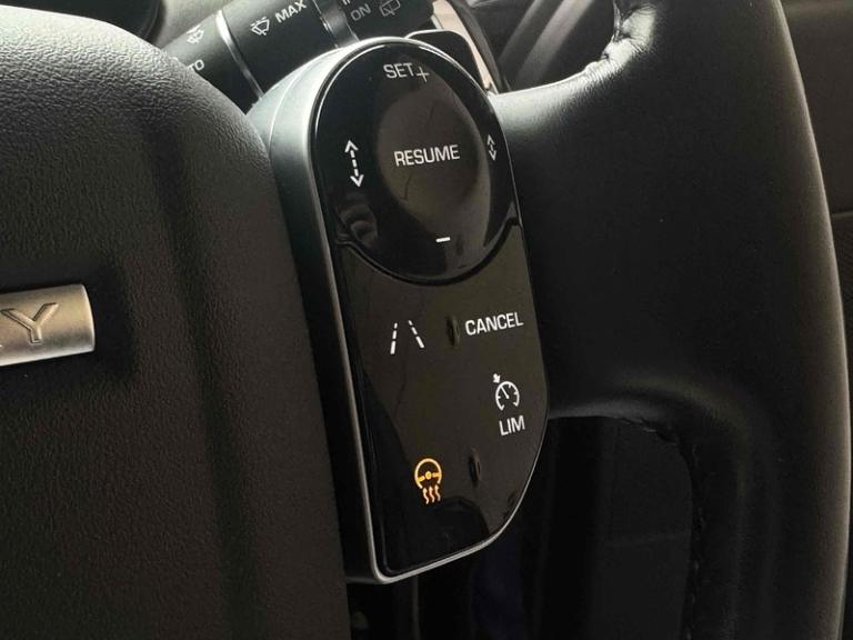 2018 Land Rover Discovery SD V6 HSE Luxury SUV Diesel Automatic