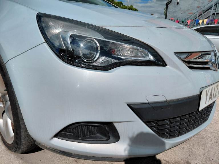 Vauxhall Astra GTC  2011-15 FRONT BUMPER , colour: z187