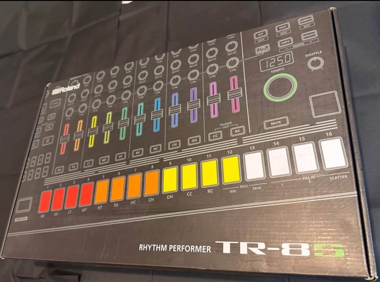 Roland TR-8S Rhythm Performer Drum Machine