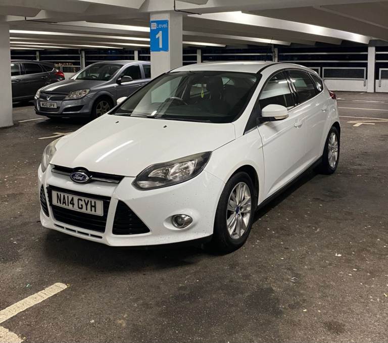 Ford, FOCUS, Hatchback, 2014, Manual, 1560 (cc), 5 doors