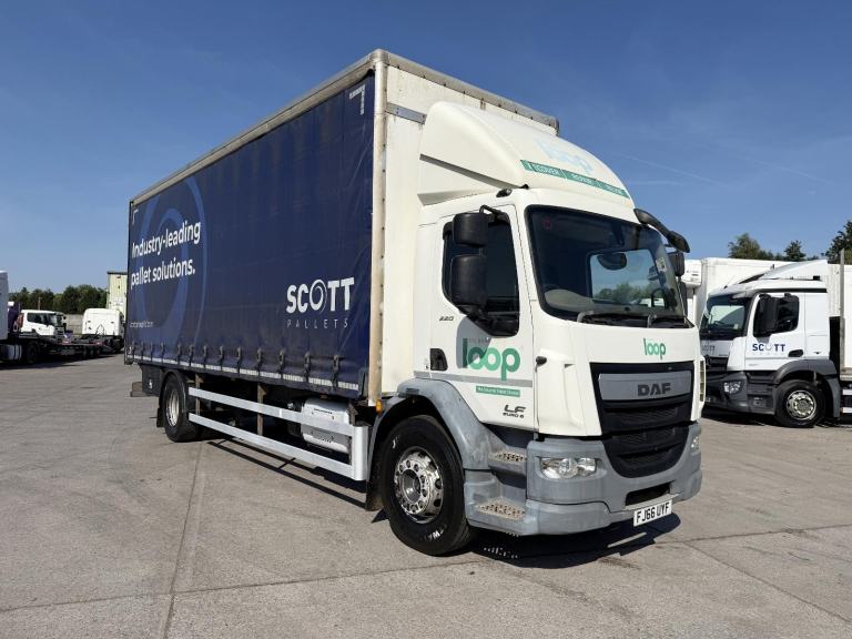 2016 DAF LF 220 4X2 CURTAIN SIDER