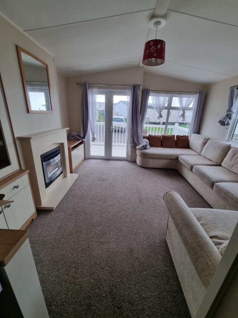 Stunning Willerby Lyndhurst Caravan for rent- 3 bed/8 berth