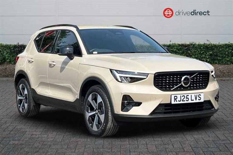 2025 Volvo XC40 2.0 B4P Plus Dark 5dr Auto ESTATE PETROL Automatic