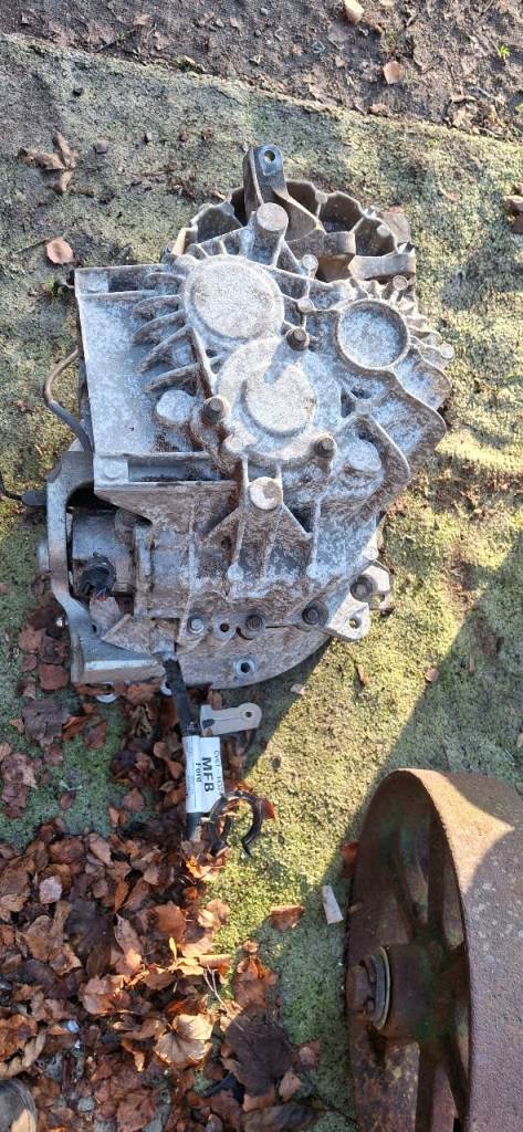 Gearbox 6 speed and clutch and fly wheel