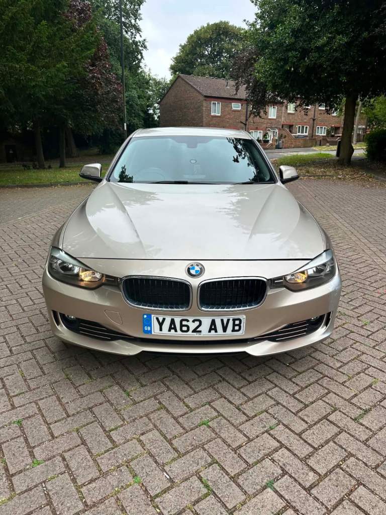 BMW, 3 SERIES, Saloon, 2013, Manual, 1995 (cc), 4 doors