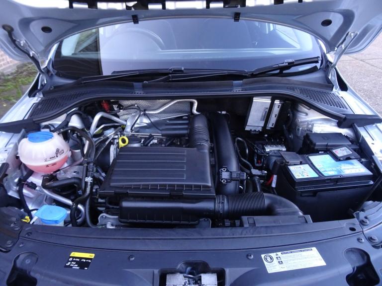 2015 Skoda Rapid 1.4 TSI 125 SE 5dr DSG Automatic **LOW MILEAGE*ONLY 22000 MILES FROM NEW** HATCH...