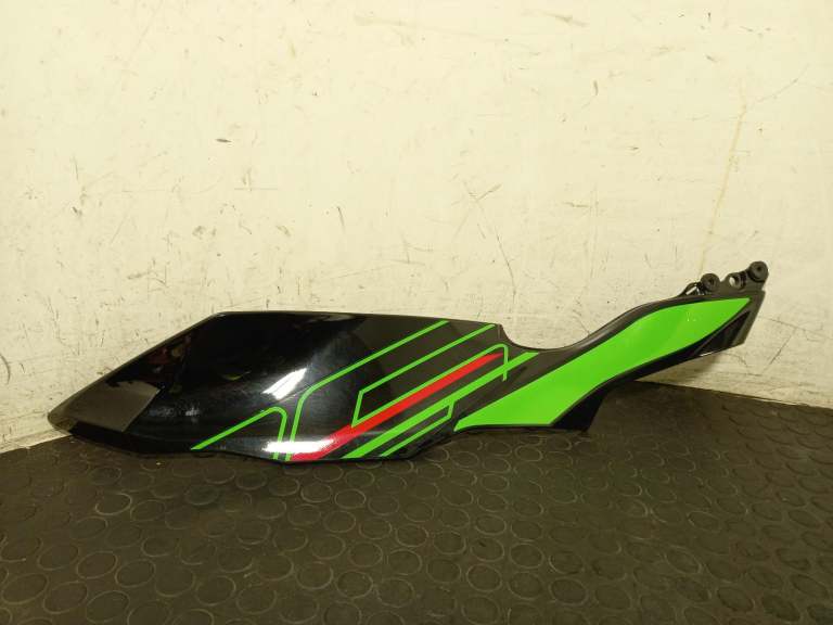 2023 Kawasaki Ninja 125 Centre Fairing N/S Lh 360365481h8