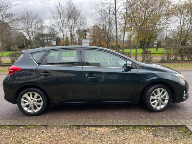 2014 Toyota Auris 1.6 V-Matic Icon 5dr HATCHBACK PETROL Manual
