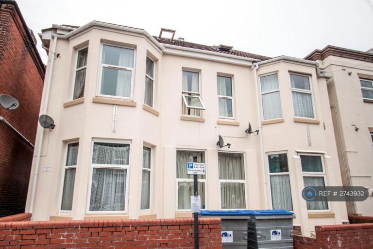 3 bedroom flat in Ordnance Road, Southampton, SO15 (3 bed) (#2743932)