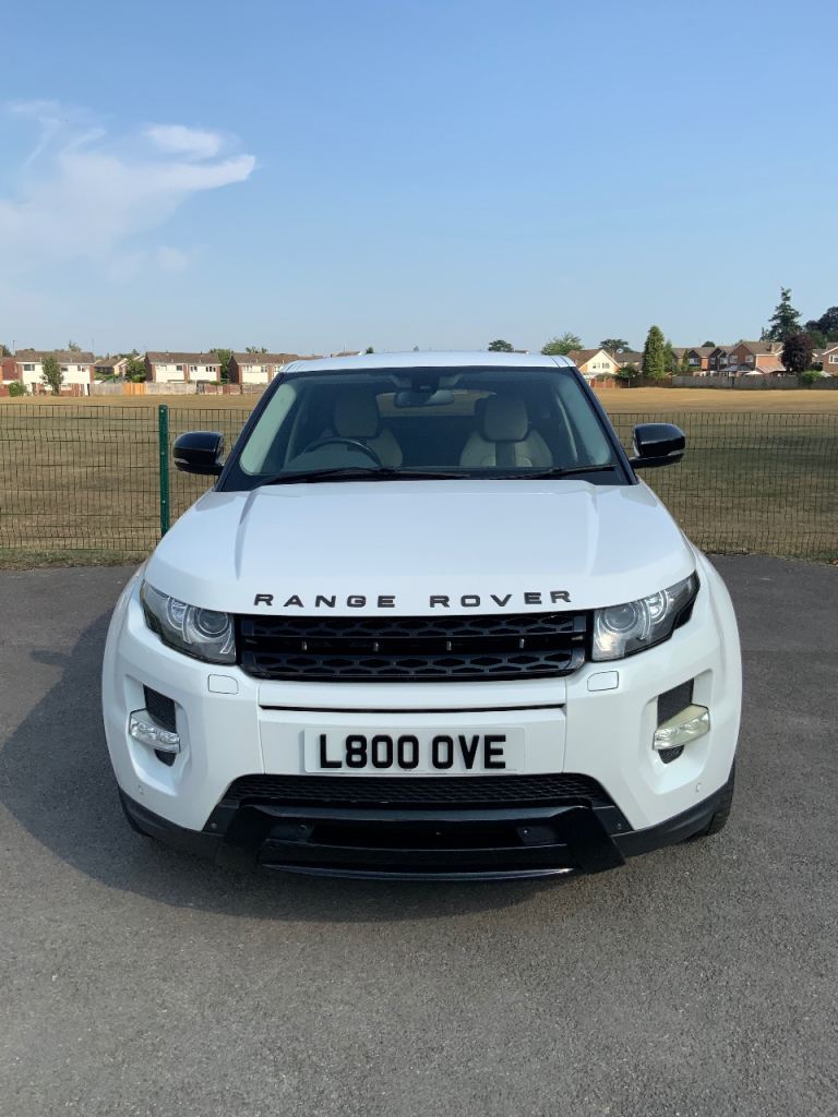 2011 LAND ROVER RANGE ROVER EVOQUE D-LUX SD4A, AUTO, 2.2 DIESEL, IN-BUILT TELEVISION, NEW MOT.