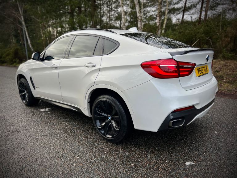BMW, X6, Coupe, 2015, Semi-Auto, 2993 (cc), 4 doors