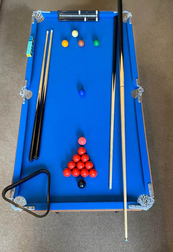 4ft snooker/pool table