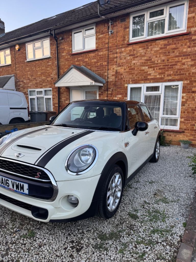 2016 Mini Hatch Cooper SD 2.0 diesel manual 