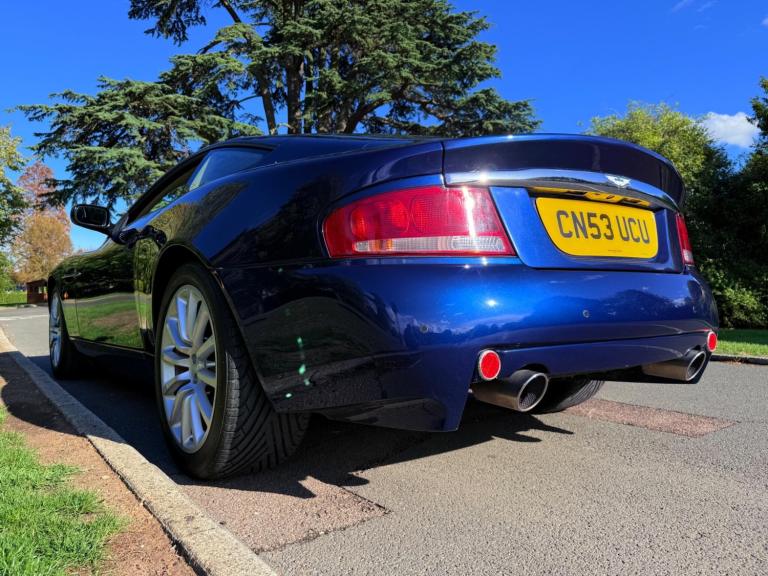 2004 Aston Martin Vanquish 5.9 Coupe 2dr Petrol Manual (396 g/km, 460 bhp) COUPE Petrol Manual