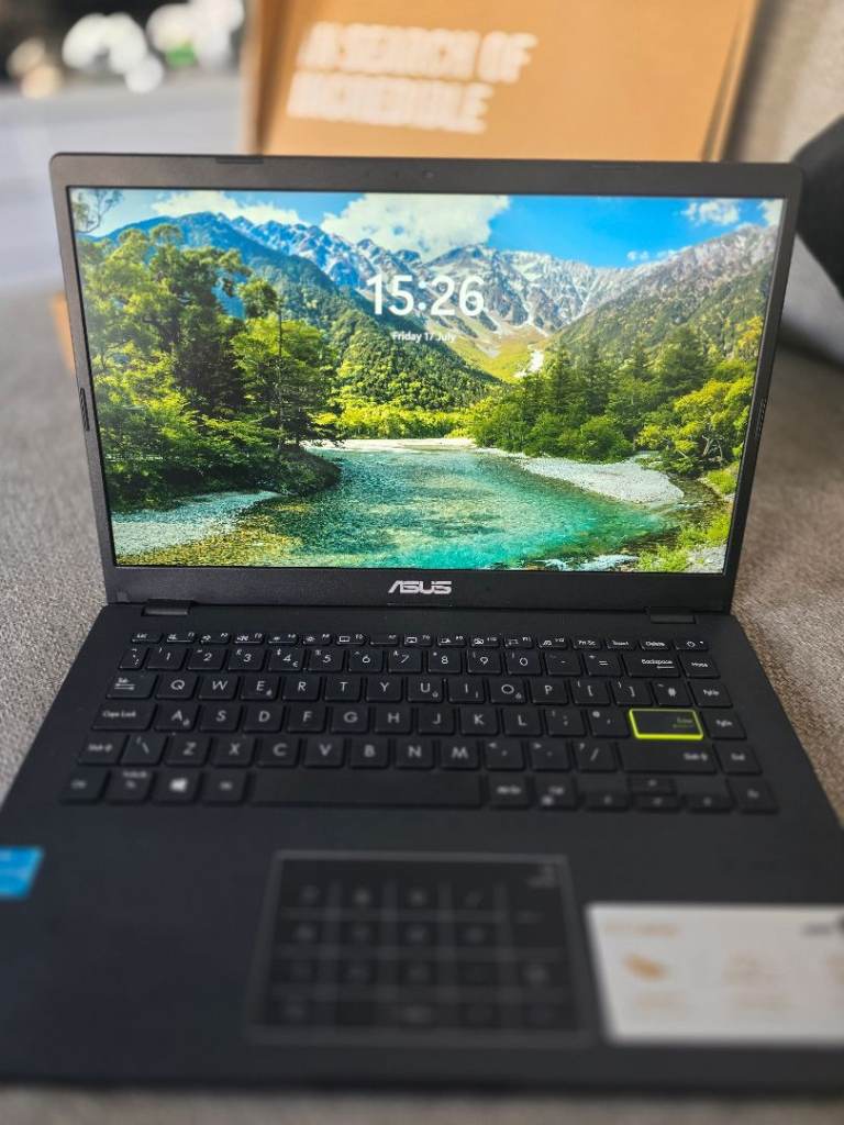 ASUS Laptop - great Condition