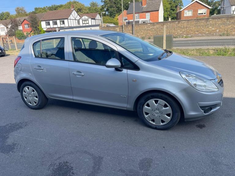 2009 Vauxhall Corsa 1.2i 16v Club 5dr HATCHBACK Petrol Manual