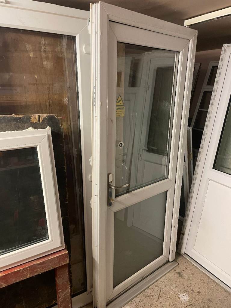 210 x 82 cm - MODERN ALUMINIUM DOUBLE GLAZED DOOR (REF: DX208)