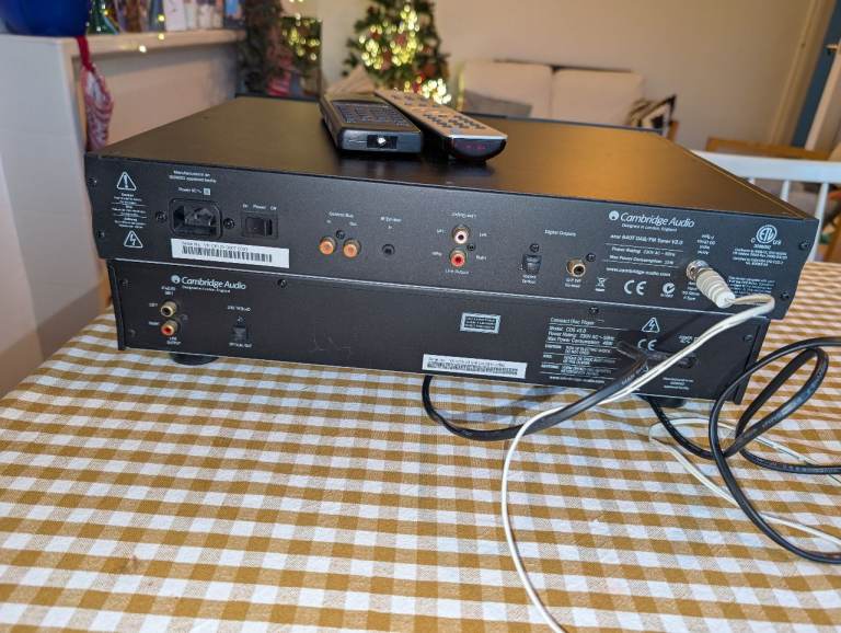 Cambridge audio: DAB/FM tuner and CD player 