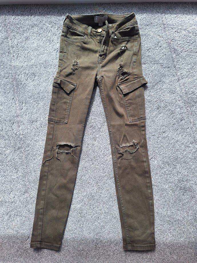 Age 11 Girls New Look khaki jeans