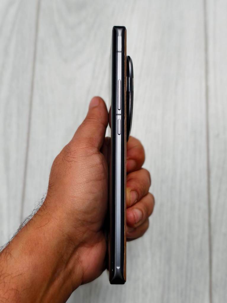 **MINT** Vivo X100 Ultra 512gb CN + SmallRig Photography kit Bundle