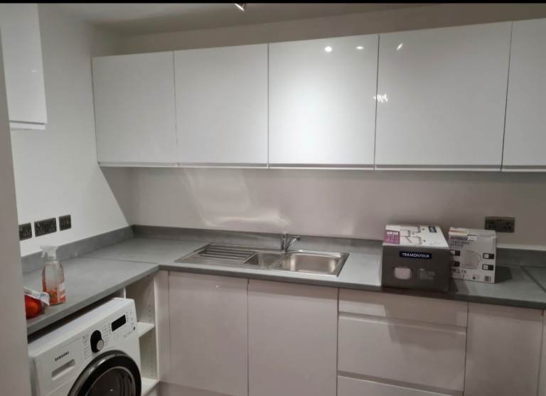 BH12 Parkstone 1 bedroom flat £950 bills not included