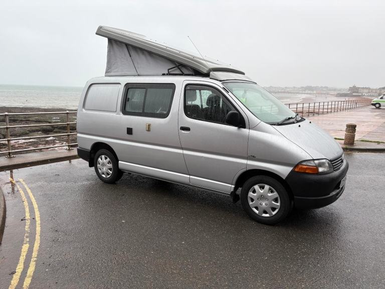 Toyota Hiace Campervan Motorhome Day Van Pop Top 2.5 Diesel 2004 