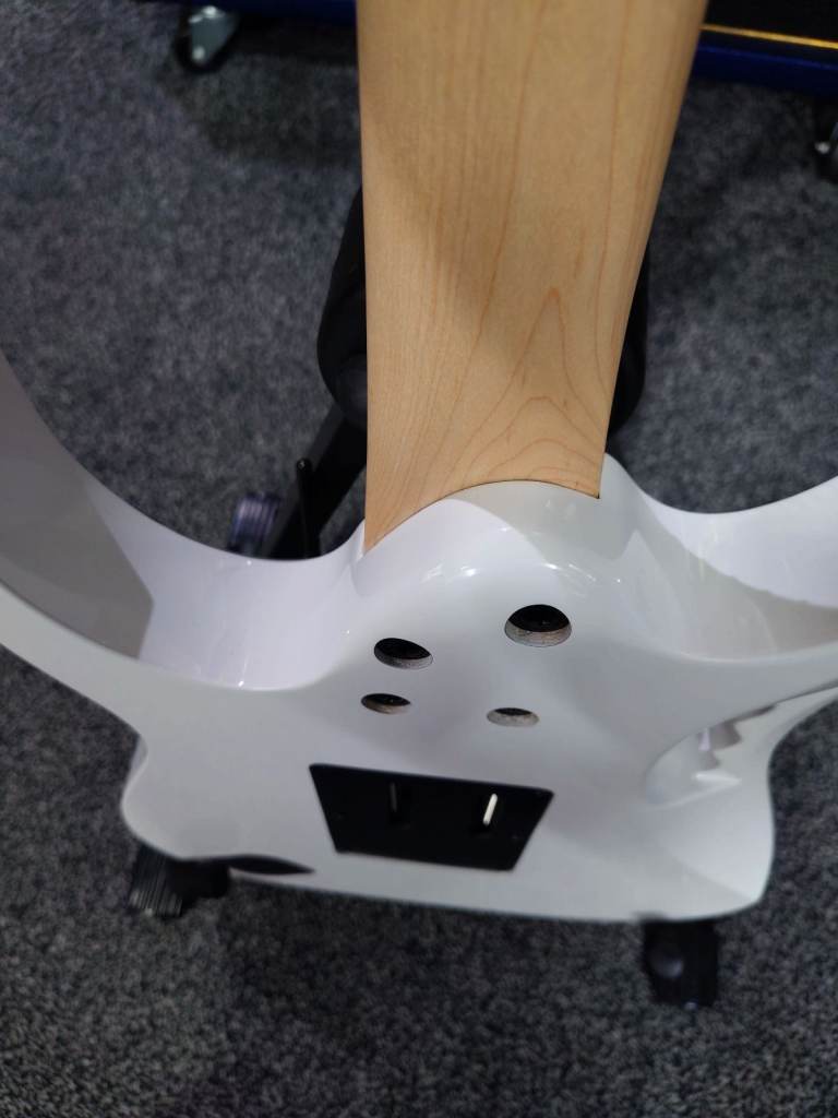 IBANEZ JEM7V WH clone. MINT FULLY SET UP READ SPEC PX FENDER?