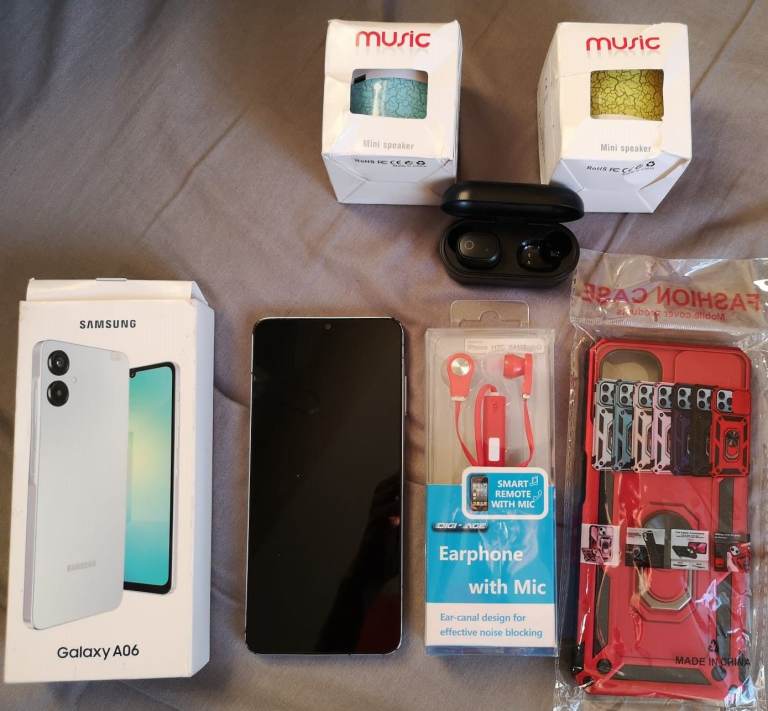 Samsung Galaxy A06 with Box & Accessories Bundle