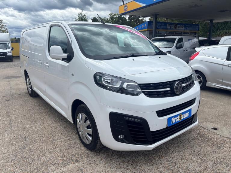 2020 Vauxhall Vivaro 2900 1.5d 100PS Sportive L2 H1 Van ** NO VAT +  CAMBELT REPLACED ** PANEL VA...