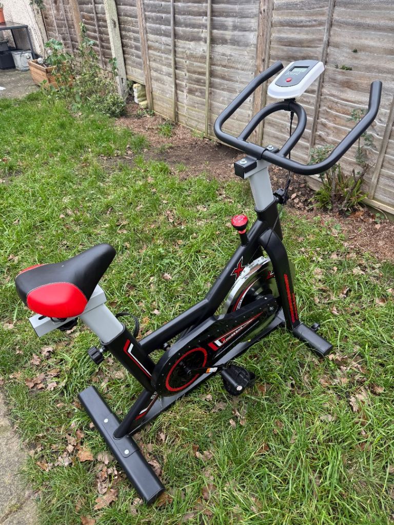 Exercise Bicycle Indoor Fitness Cycling Bike fr Home Gym Cardio Workout Training