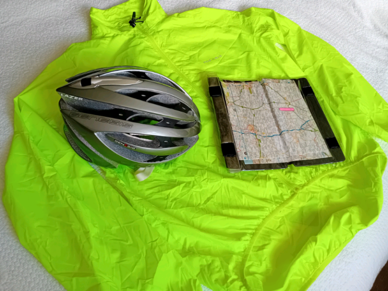 Lazer Genesis RD Race Cycle Helmet / map wallet / hi vis jacket
