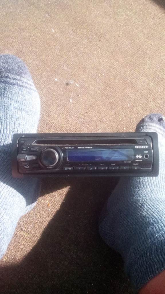 Sony Car Stereo CDX-GT25 CD player 