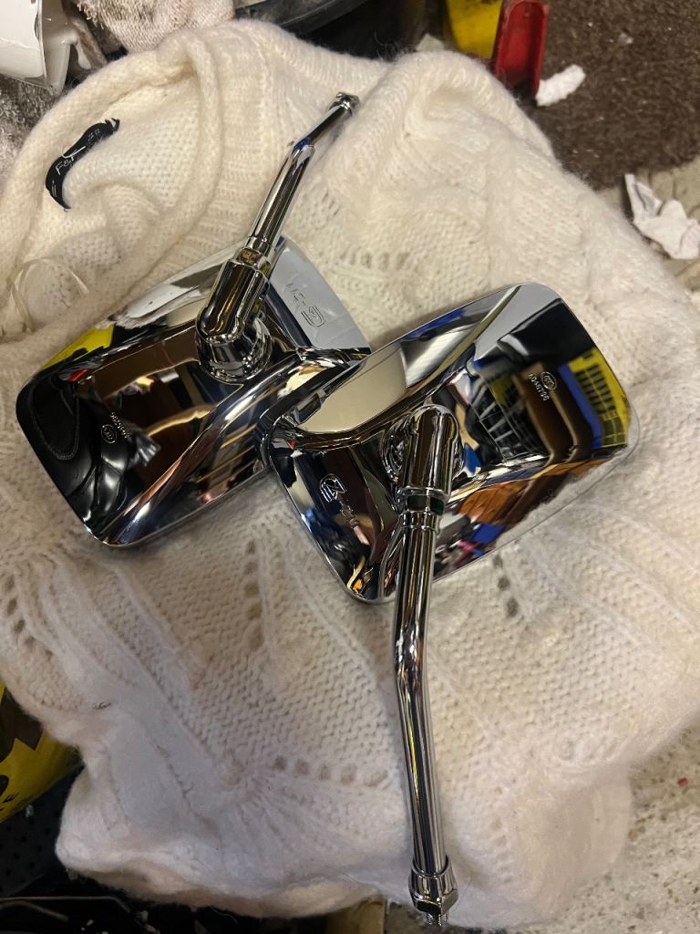 Motorcycle mirrors 