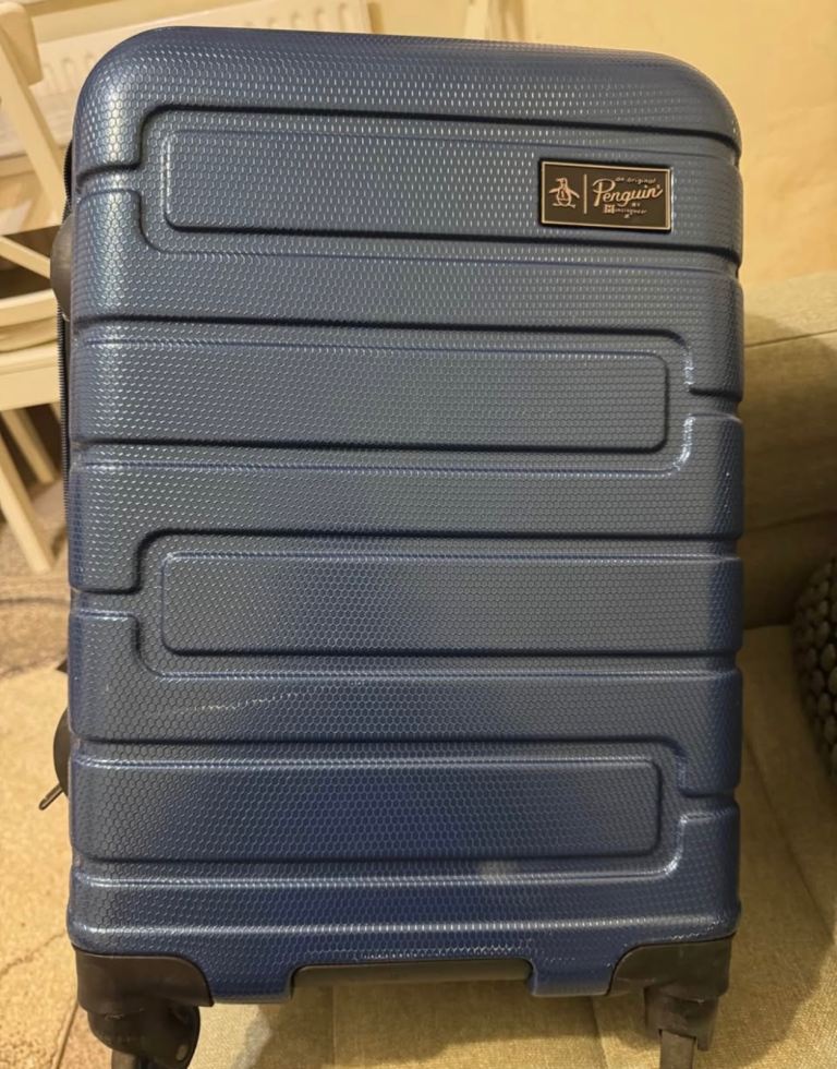 ORIGINAL PENGUIN Crimson 21" Hardside Carry-on Spinner Luggage, Telescoping