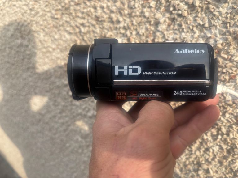 Aabeloy HD 24.0 Mega Pixels Camcorder – Good Condition