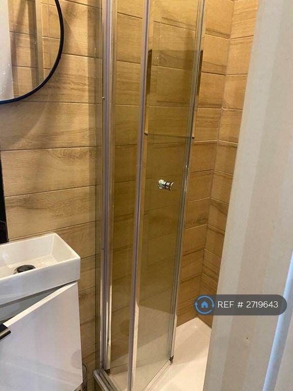 Studio flat in Culverley Road, London, SE6 (#2719643)