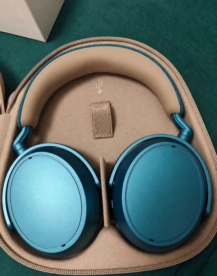 Sennheiser Momentum 4 Wireless Teal