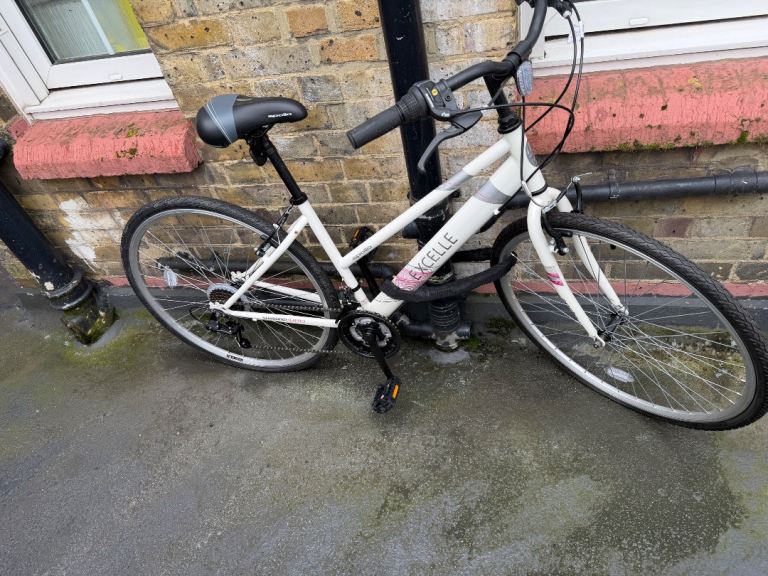 Apollo Excelle Hybrid Women’s Bike