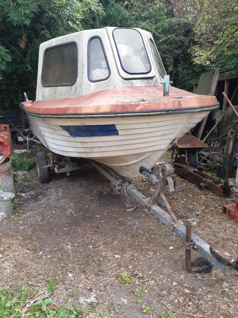 Fishing boat