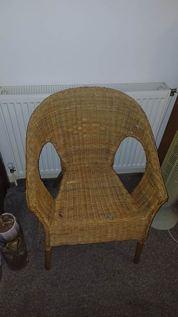 Wicker Rattan Chair – NEEDS TO GO URGENTLY
